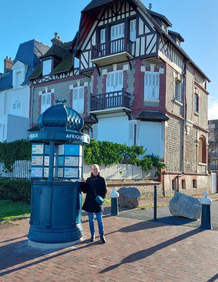 Les 3 Mouettes A Cabourg - Cote Normande Apartment Exterior photo